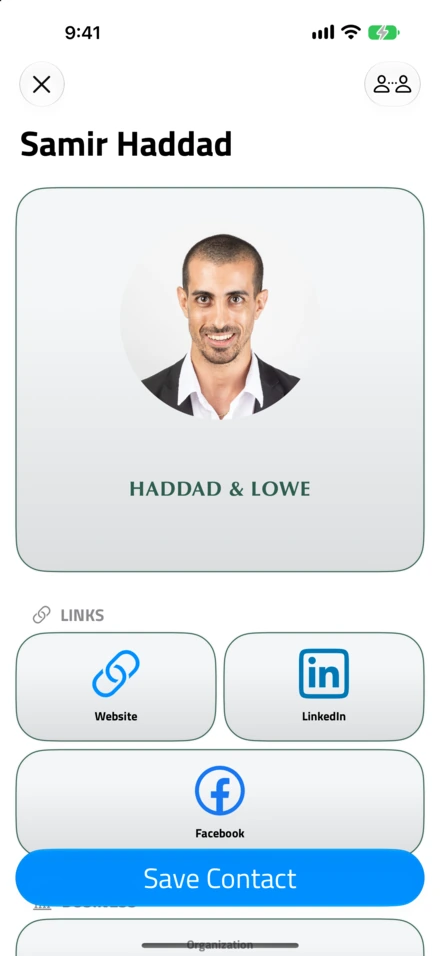 Un biglietto come lo vede chi lo riceve: Samir Haddad di Haddad & Lowe, con i link Website, LinkedIn e Facebook e il pulsante Save Contact